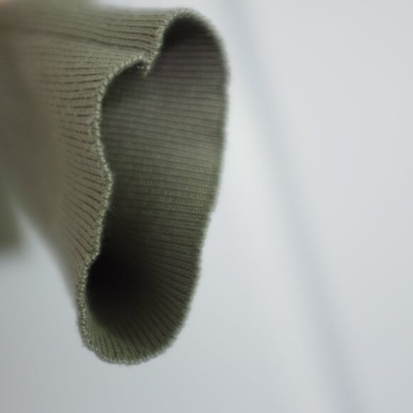 COPY - Pink rose willow green cable knit wrap sweater size M - Picture 6 of 8